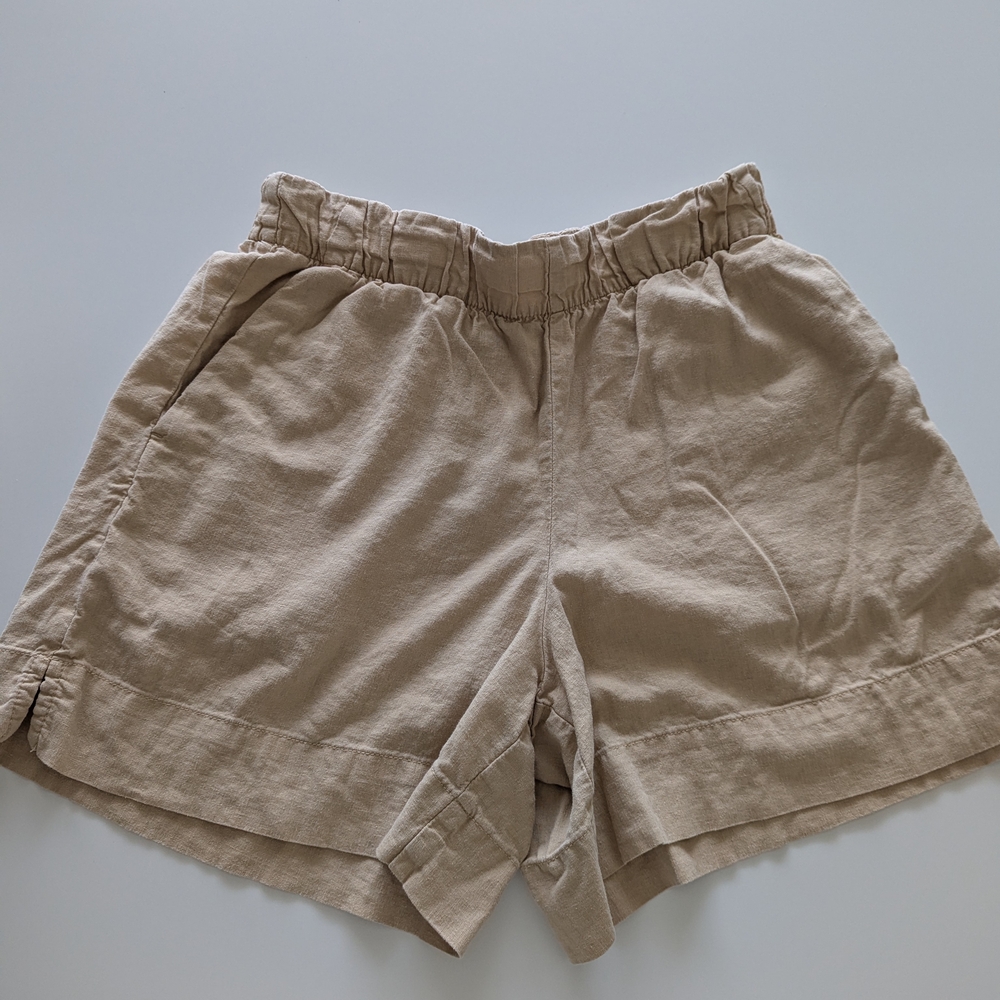 GAP Women's High Waist Tan Shorts